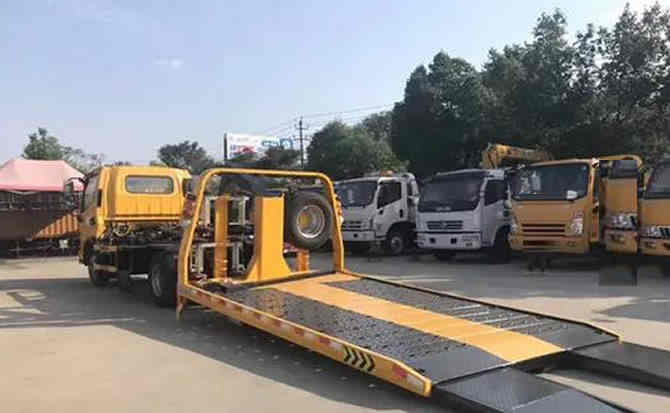 巴青汽车中途维修案例